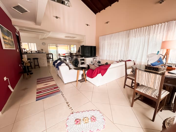 Heated Pool, 5 suites, gated condominium