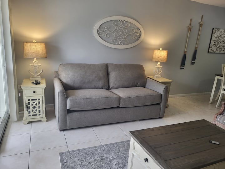 Condo At Walking Distance To The Beach, Str-02434 - Sunny Isles Beach, FL