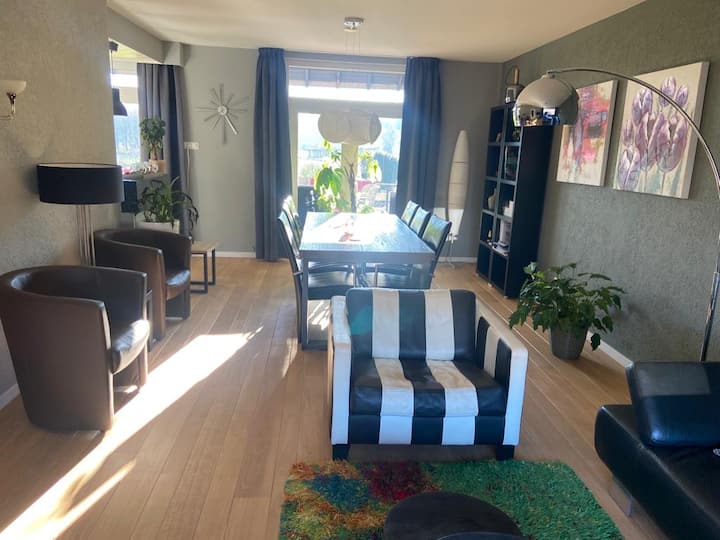 Woonhuis Met 7 Slaapkamers In Het Heuvelland - Nederland