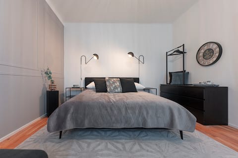 Hakuna City. Apartment "Wagram" at Central Station