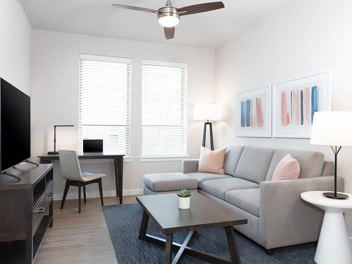 Spacious 3 Bed | Resort Living - Austin, TX
