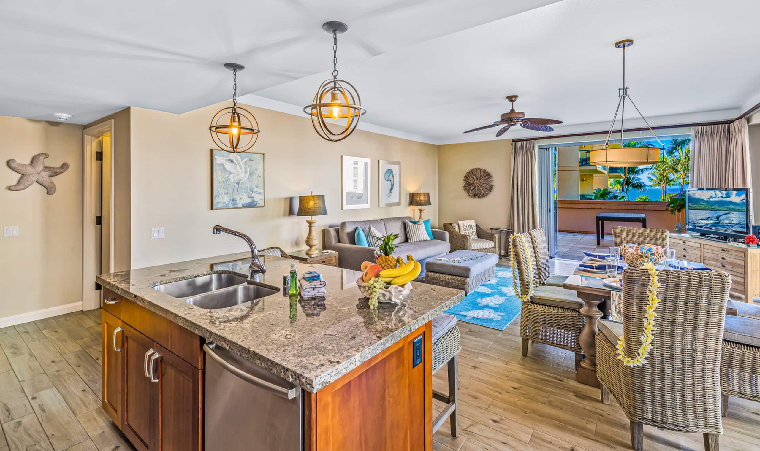 Condo in Lahaina · ★4.44 · 2 bedrooms · 3 beds · 2 baths - Image 4