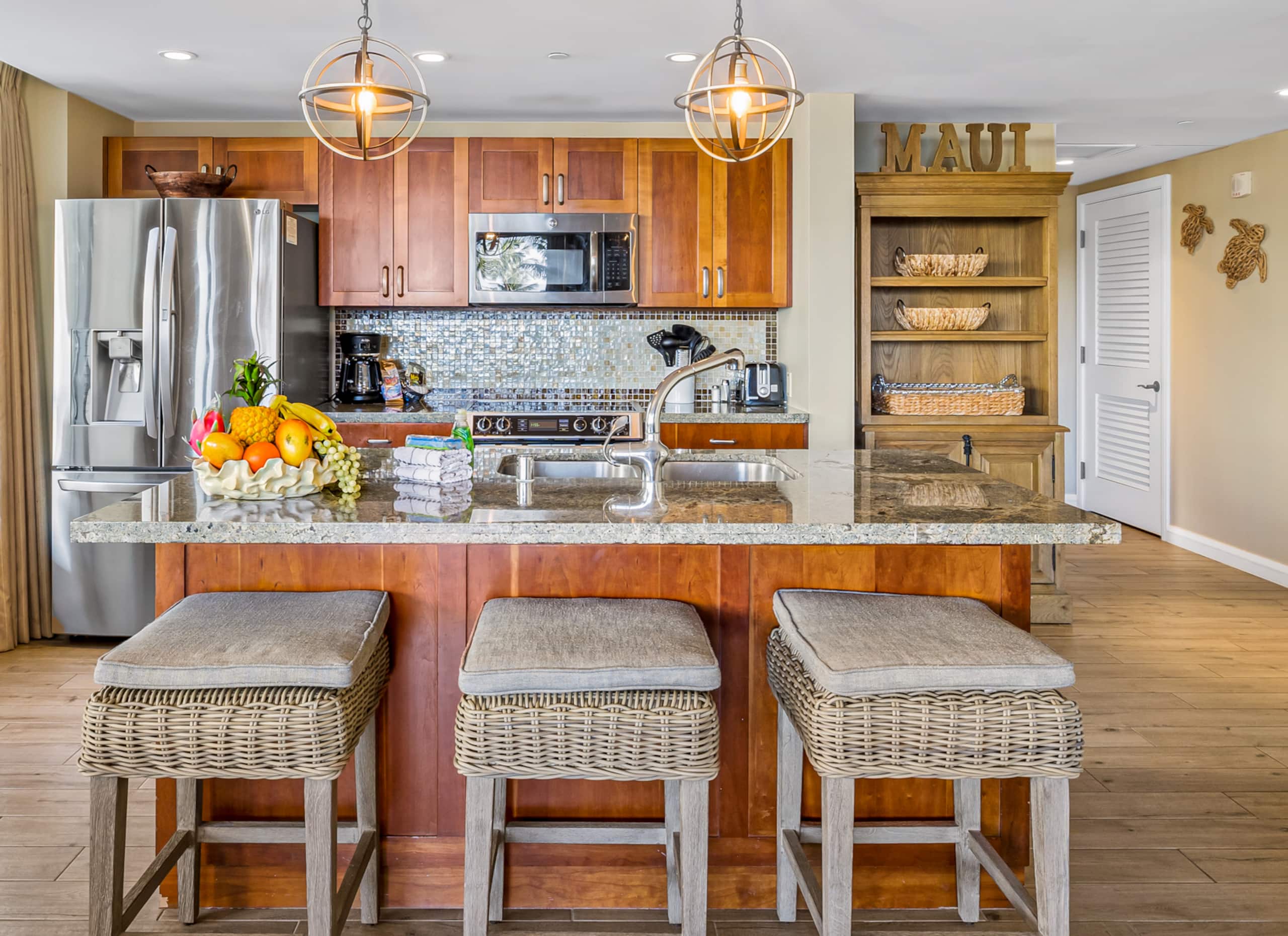 Condo in Lahaina · ★4.44 · 2 bedrooms · 3 beds · 2 baths - Image 8