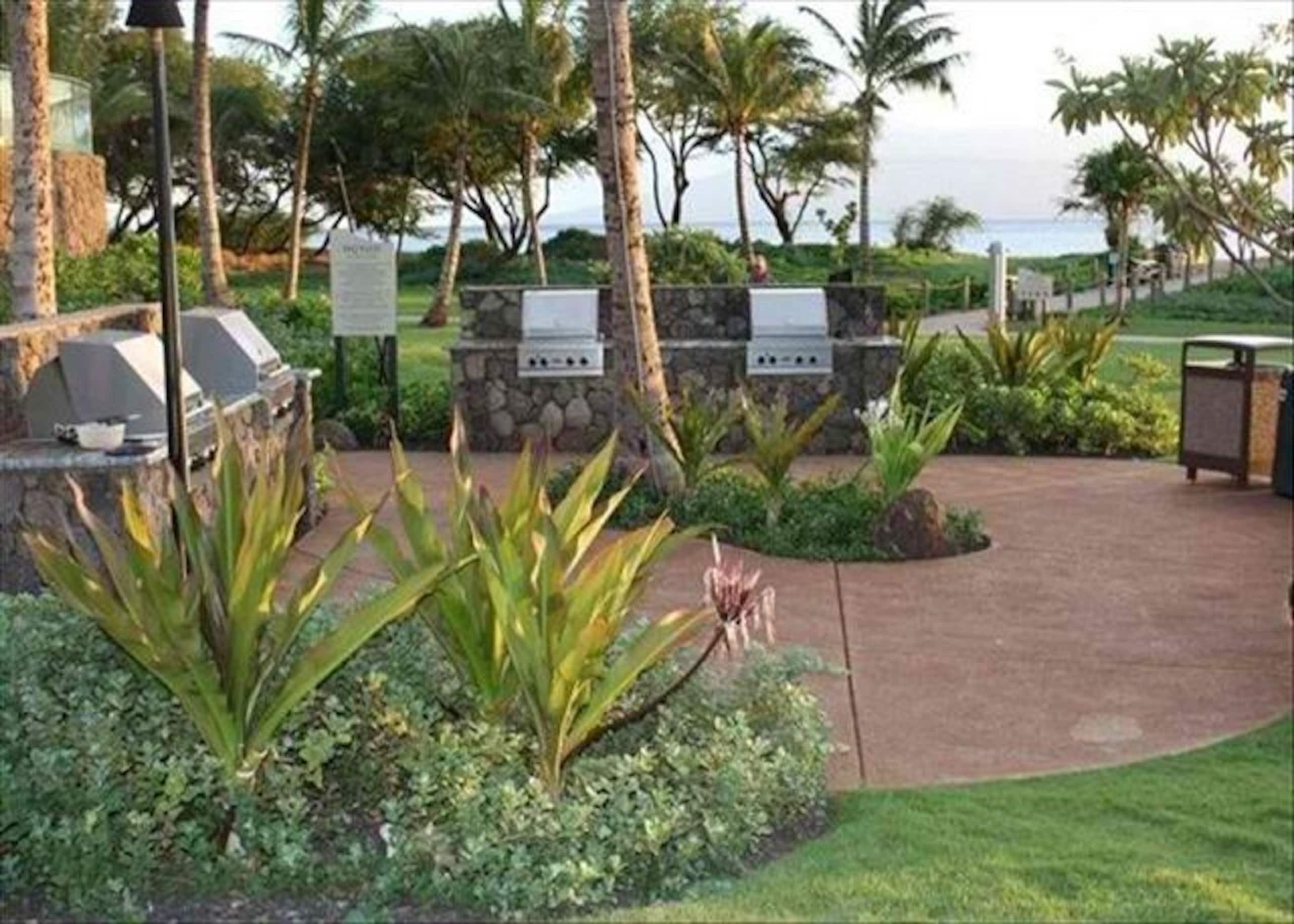 Condo in Lahaina · ★4.44 · 2 bedrooms · 3 beds · 2 baths - Image 28