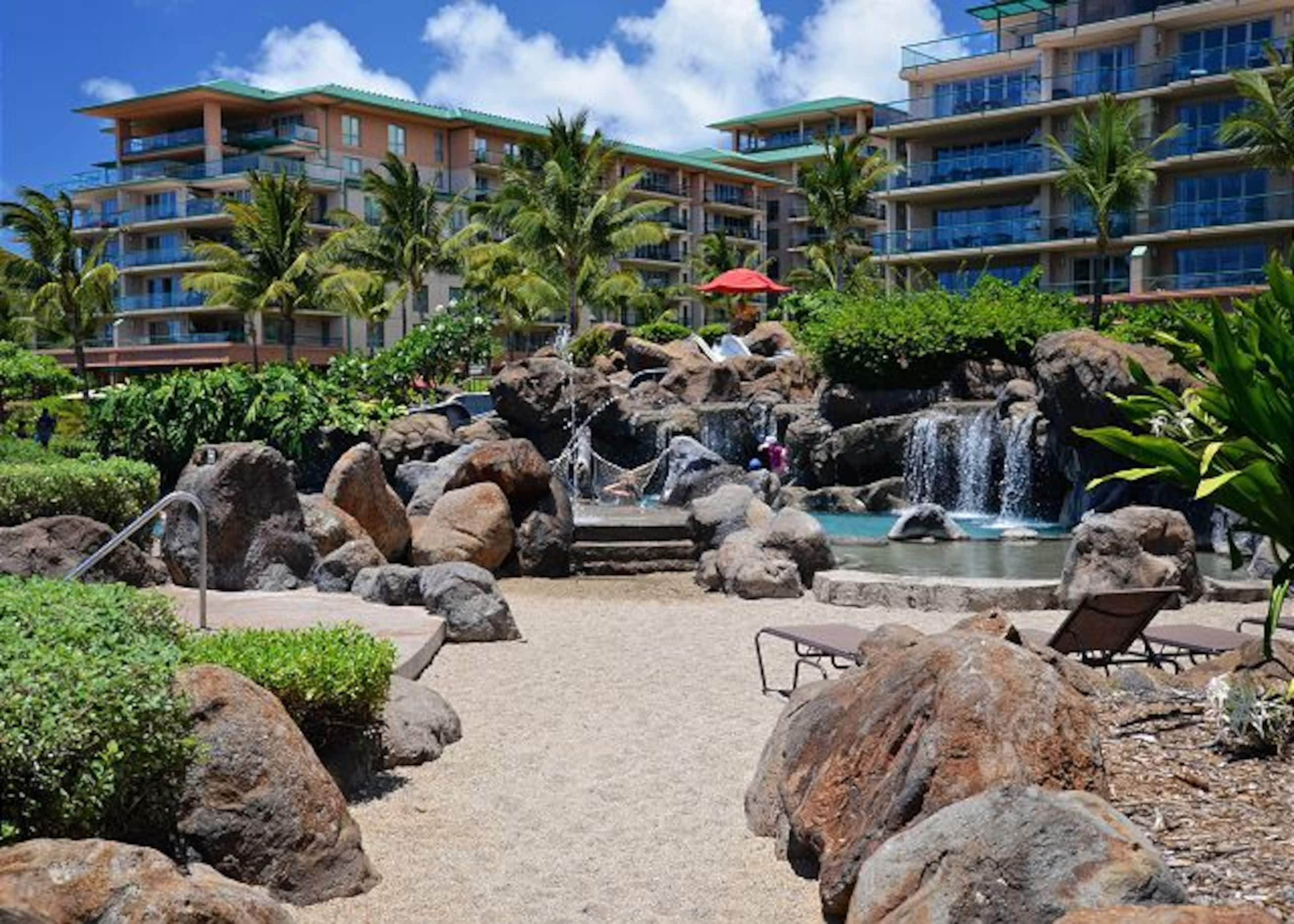 Condo in Lahaina · ★4.44 · 2 bedrooms · 3 beds · 2 baths - Image 34