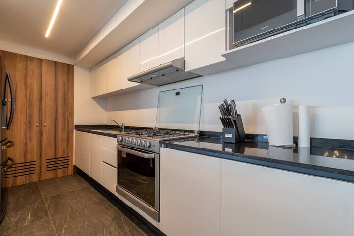 Wrap-Around Patio Best Views in the City -Condesa gallery image 4