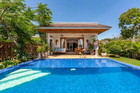 Nirvana - Diani: Stunning Beach Villa w/ Hot Tub