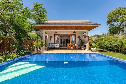 Nirvana - Diani: Stunning Beach Villa w/ Hot Tub