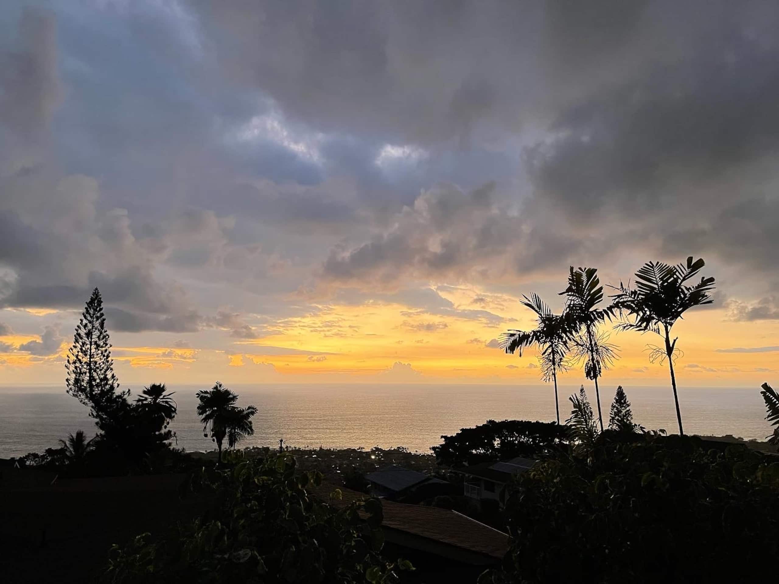 Home in Kailua-Kona · ★4.67 · 4 bedrooms · 7 beds · 4.5 private baths - Image 50