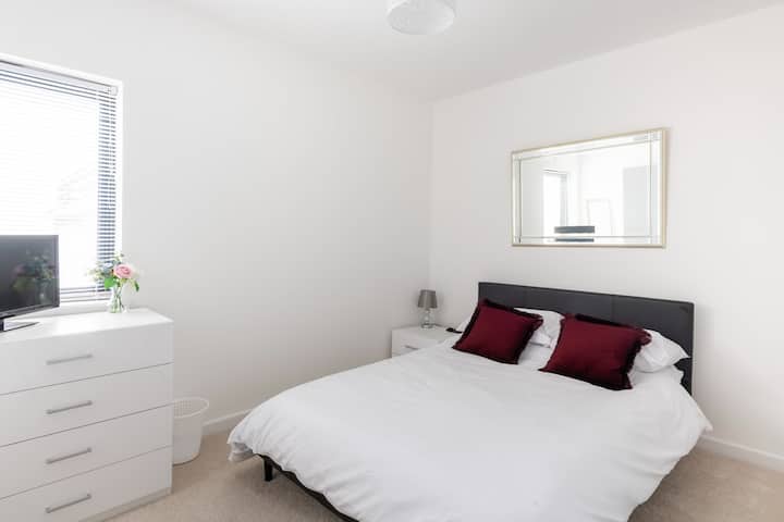 Bedroom with double bed
