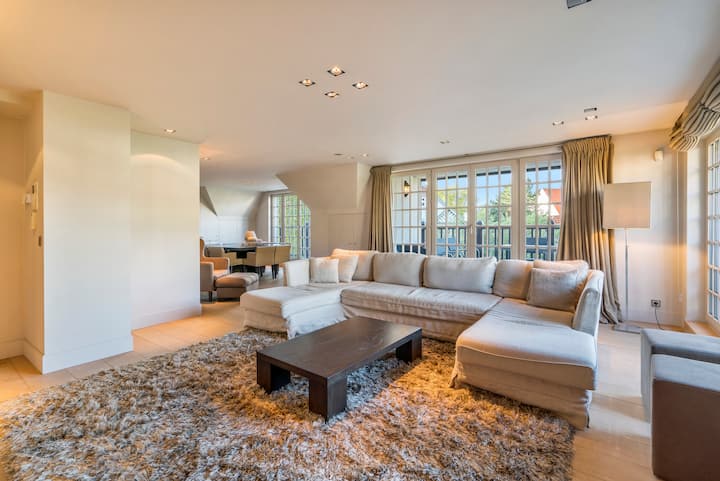 Luxury duplex villa (8p) in cottage style with wellness