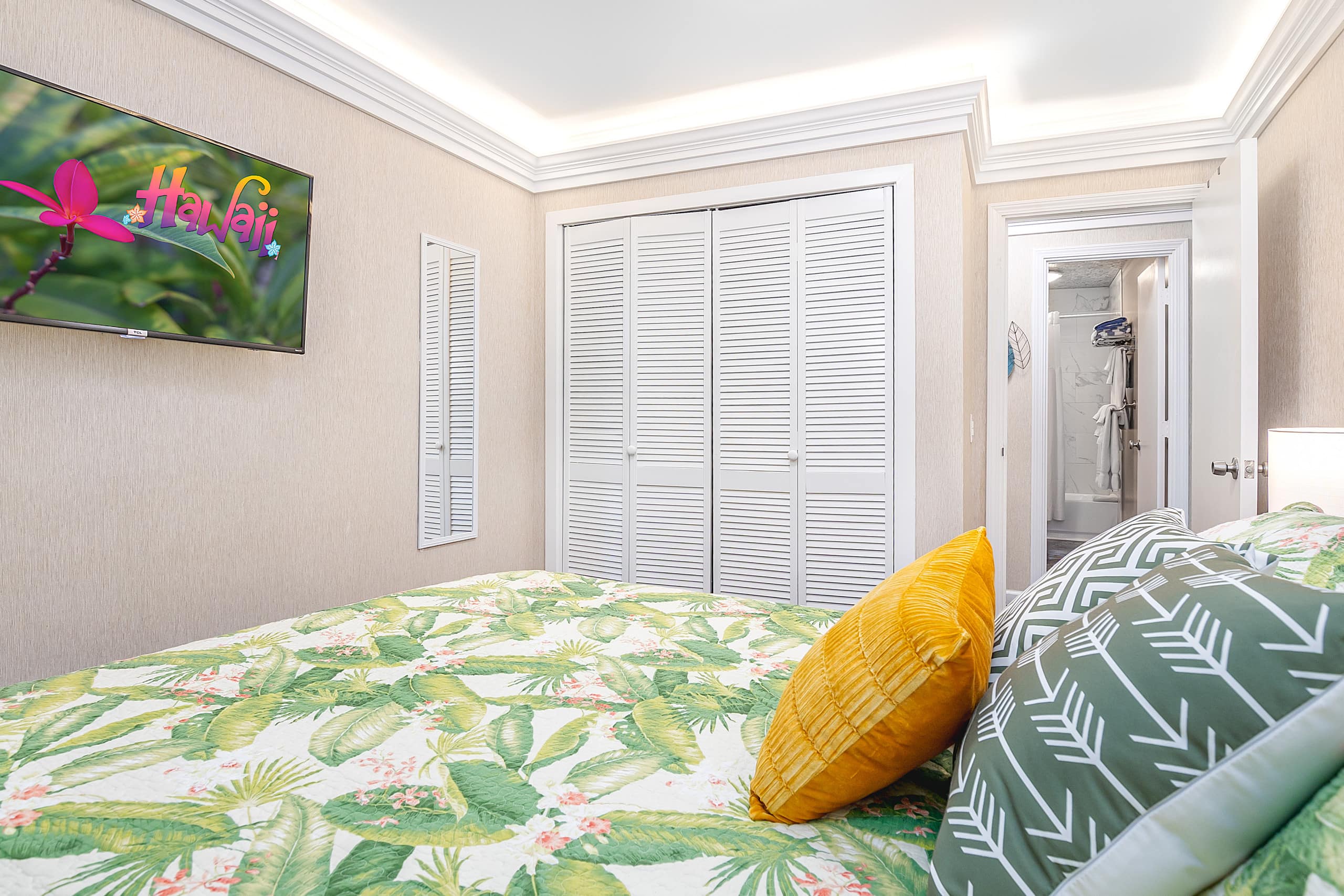 Condo in Honolulu · ★4.83 · 3 bedrooms · 6 beds · 2 private baths - Image 24