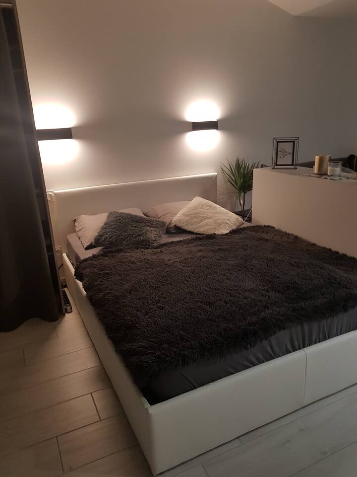 a lit 140 three comfortable