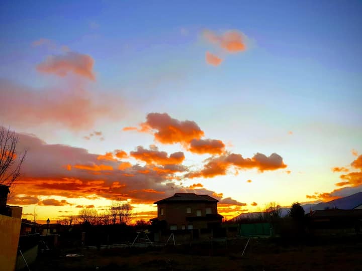 Chalet Individual Entre Camino Forestal Y Pueblo - La Adrada