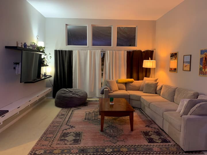 Ohio City Townhouse (Minutes From Everything) - Cleveland, OH