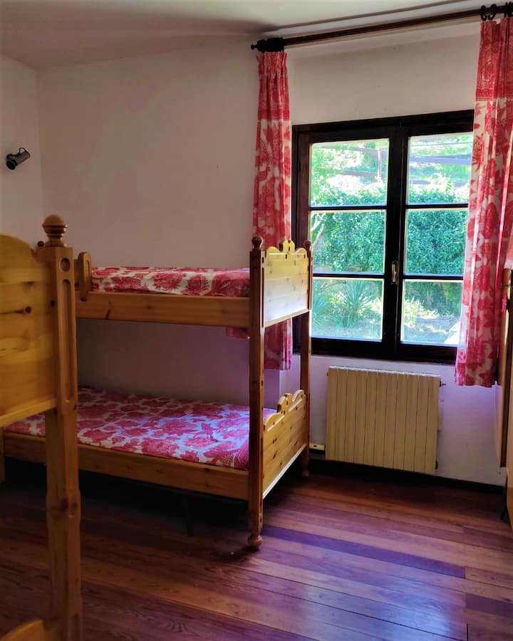 Habitación 2 con 4 literas