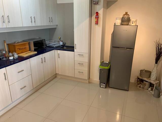 Modern 2 bedr apartment with a huge patio & solar gallery image 3