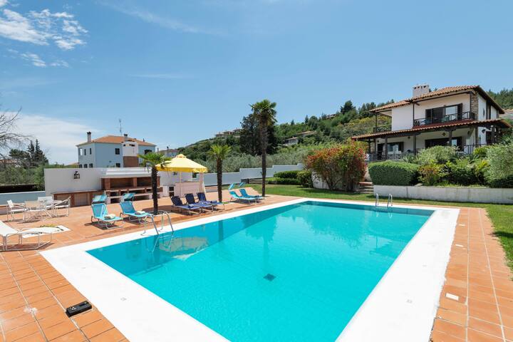 FeelsLikeHomeGR managed Airbnb listing 3
