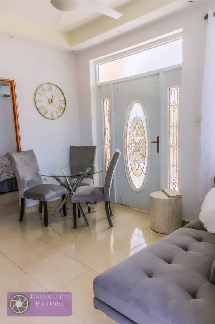 "Marebella" Apartment At Carolina - Carolina