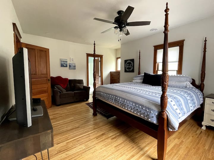 Holstein Holiday Rentals & Homes Iowa, United States Airbnb