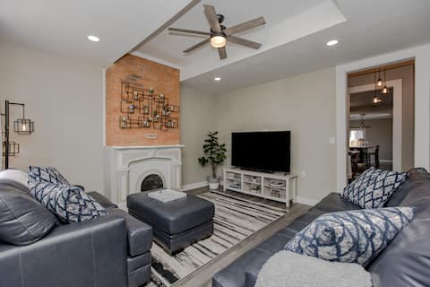 Kozy Korners: Homey, Walkable, 1 mile to DT Cincy!