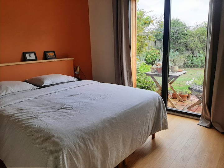 Agréable Chambre D'hôtes, Joli Jardin Près Rennes - Bruz