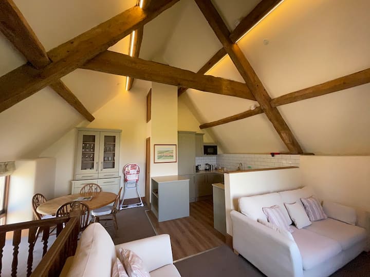 Barn Retreat With Corfe Castle Views- Pet Friendly - Swanage