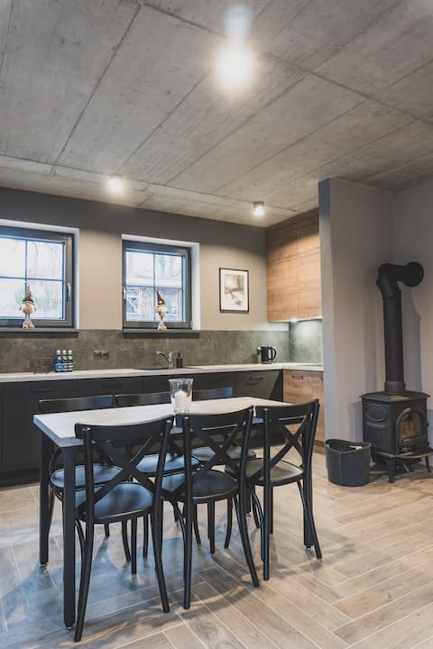 Top performing Airbnb: Lis Apartment in Jelenia Góra
