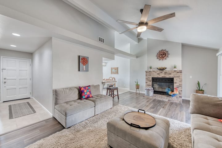 Soothing 3-bedroom Home In A North East Fresno! - Fresno, CA