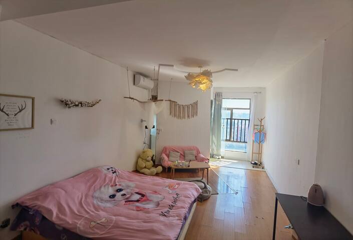 Listings from Xiaoyan Listings from Xiaoyan