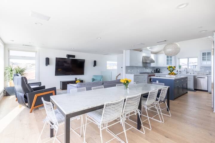 Mitchell’s Cove Ocean Front Home ~Panoramic Views! gallery image 5