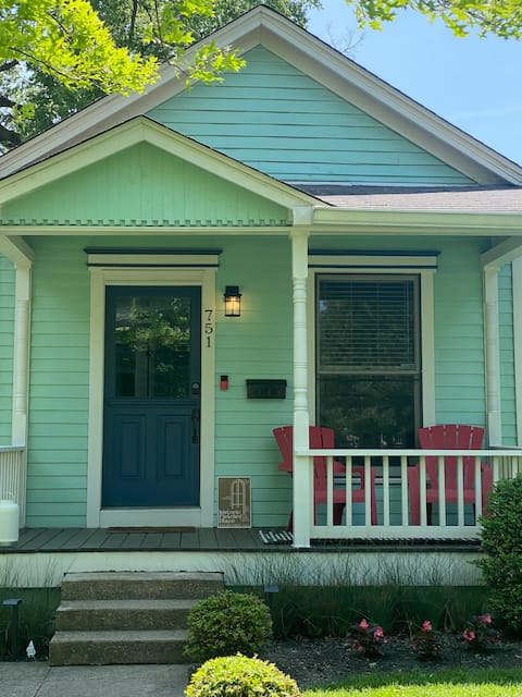 Fletcher Place Bungalow-Best Downtown Location!