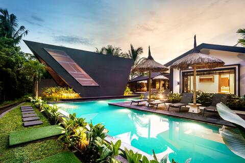 Yoga Shala Calm 5BR Villa with Infinity Pool