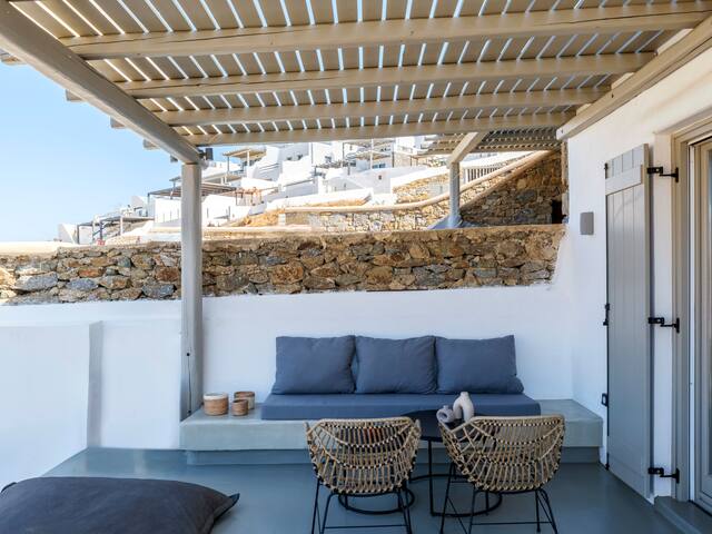 Christina Beach Front Villa Mykonos with Jacuzzi gallery image 5