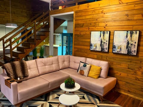 Popular Airbnb listing: Cozy cottage near the sea in Balneário Gaivota