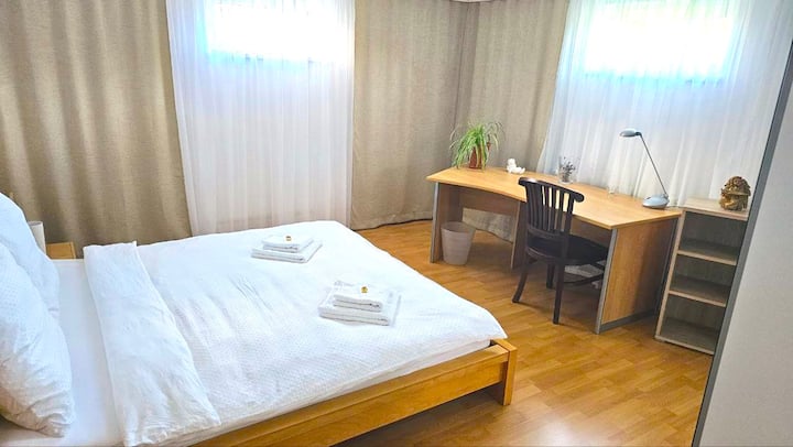 Air room (bedroom 2) with lovely details and bottlenecks as well as pictures and a big mirror box