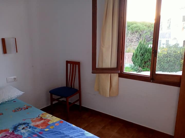 საძინებელი 1