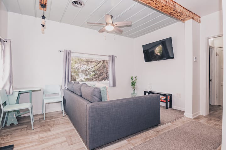 Cozy Duplex South, Walking Distance To Downtown. - Nebraska