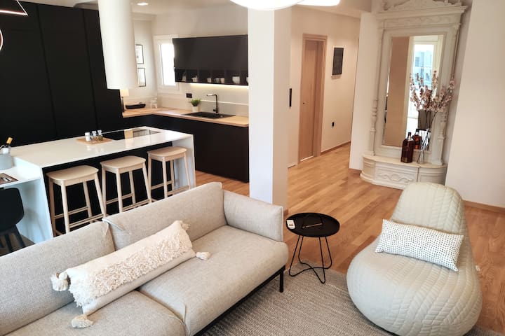 Acropolis view Lux 250m from museum & metro