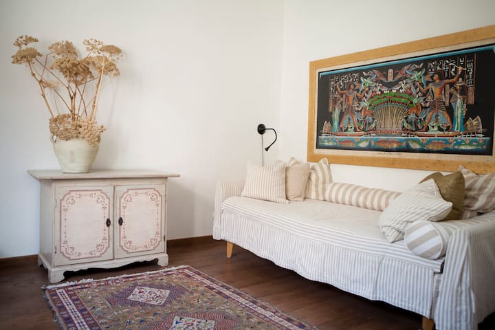 Single bedroom. If need be a second single bed can be added to this room. 