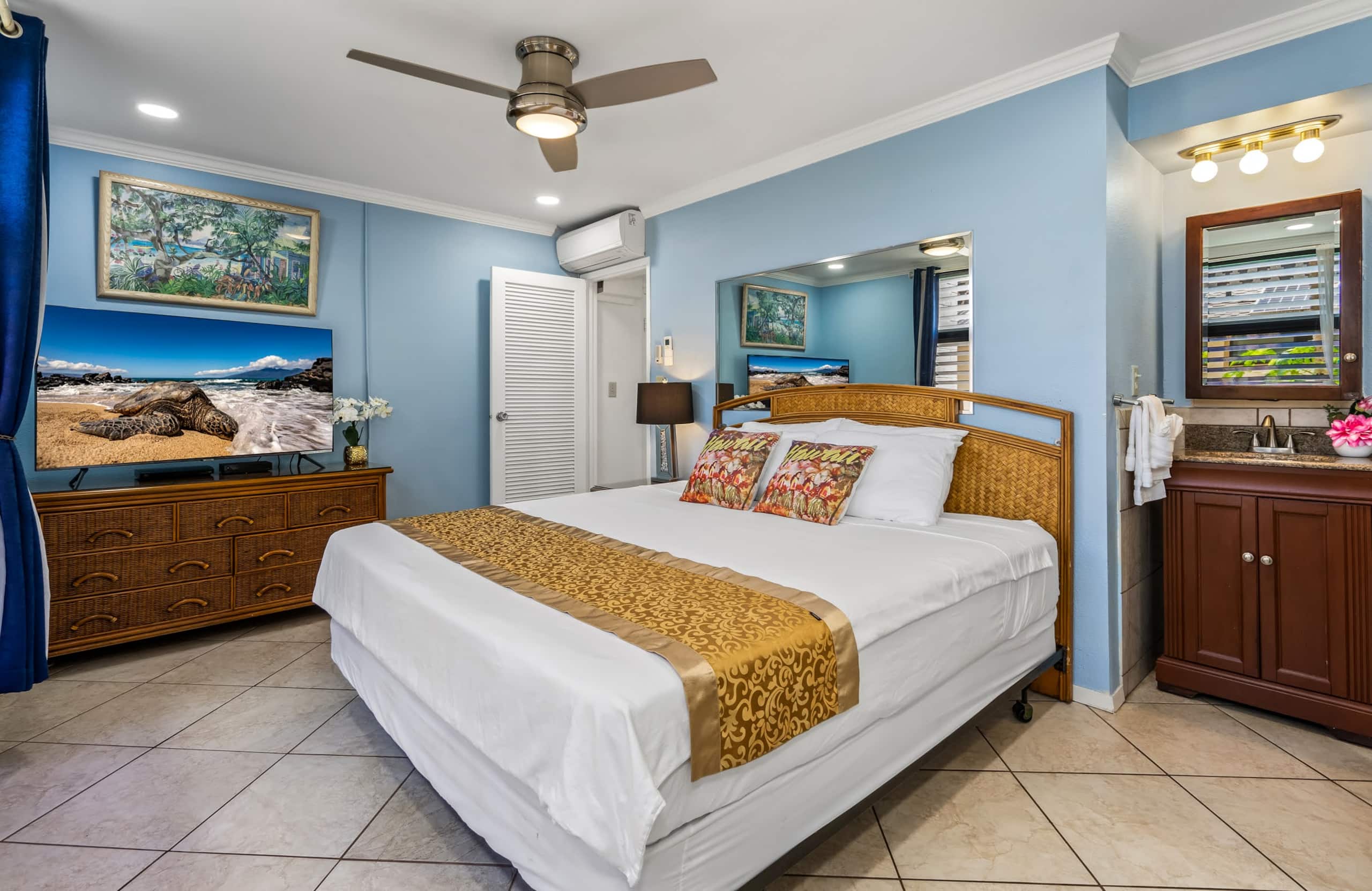 Condo in Lahaina · ★4.89 · 2 bedrooms · 5 beds · 2 private baths - Image 3