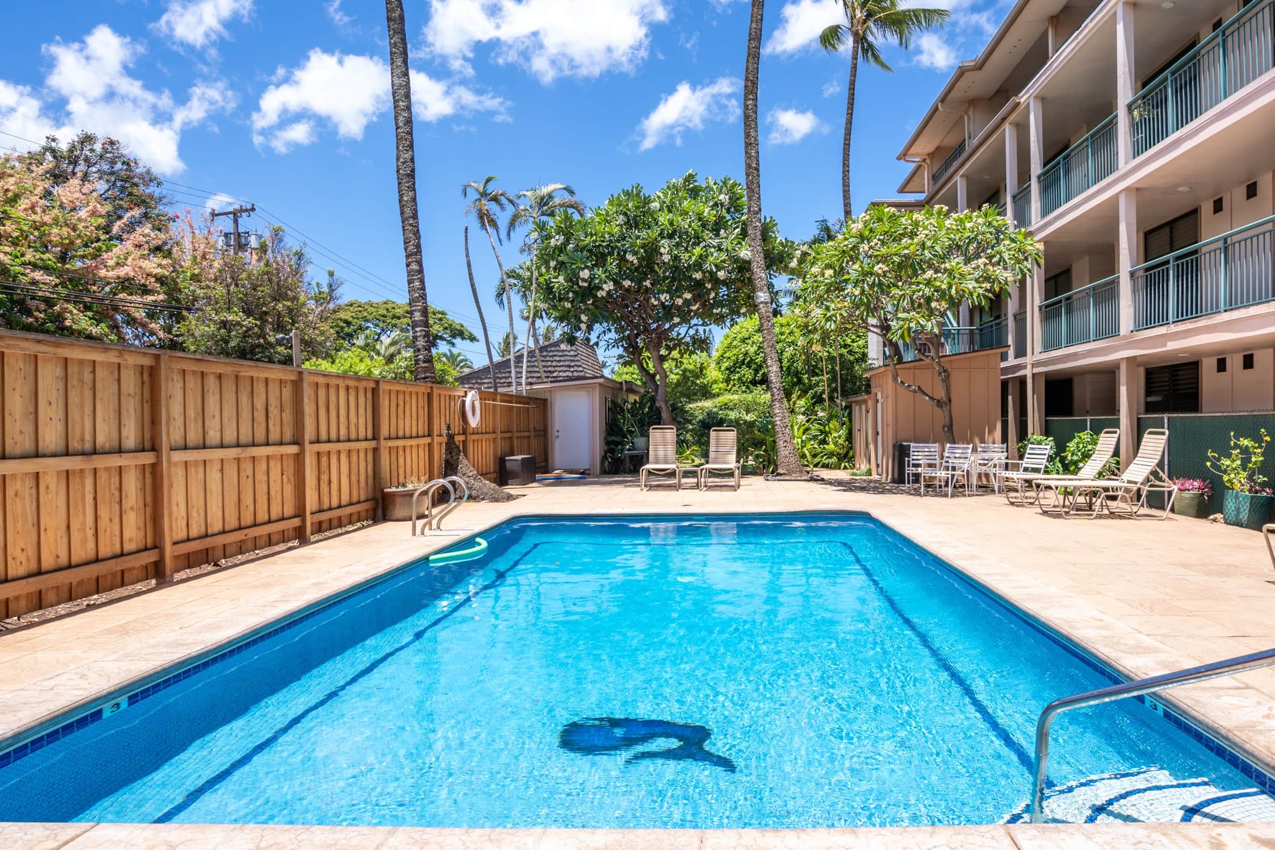 Condo in Lahaina · ★4.89 · 2 bedrooms · 5 beds · 2 private baths - Image 33