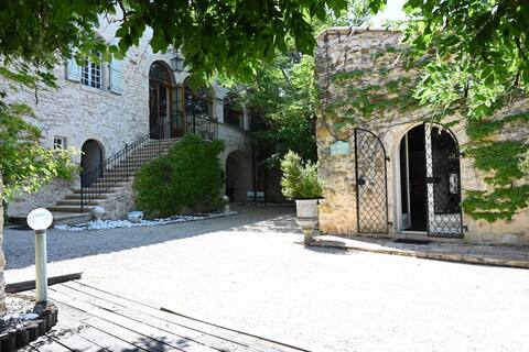 ❤️❤️❤️ 17th century family home 30min from Uzes