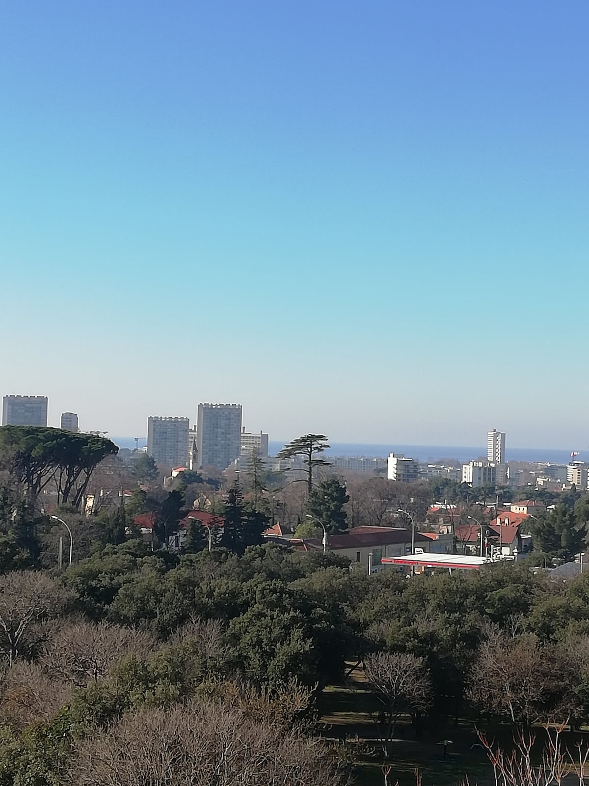 Top Airbnb: APARTMENT BETWEEN SEA AND HILLS à Marseille 10e Arrondissement