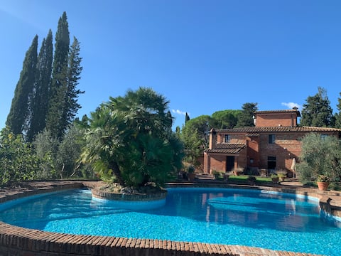 Villa Castellina - a unique property in Tuscany