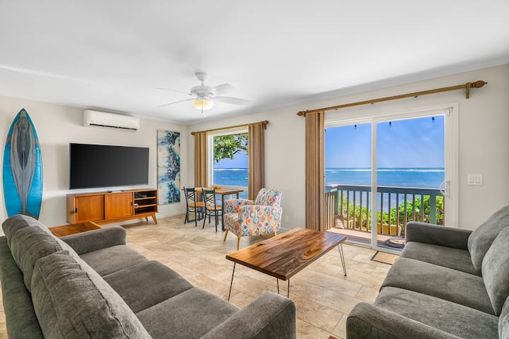 Stunning Oceanfront home, 4Bed/2B, Sleeps 8, A/C