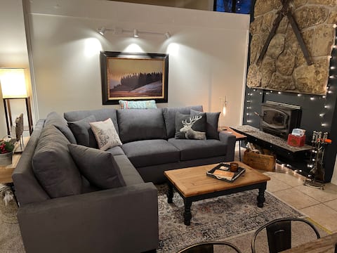 Top performing Airbnb: Modern/Rustic Ski IN/OUT Steamboat Condo! in Steamboat Springs
