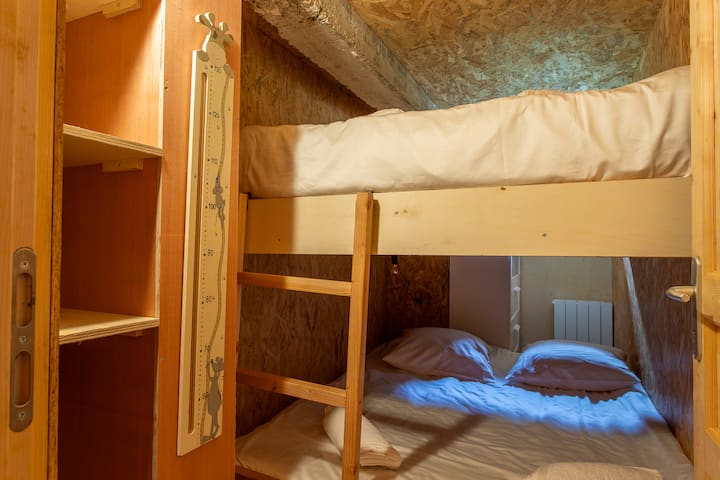 Dhomë "Kabinë" vetëm për fëmijë