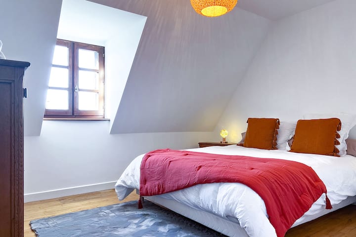 Есенна спалня