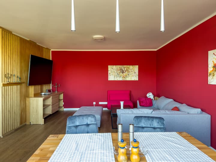 Feel-good suite, central, garage, up to 6 people